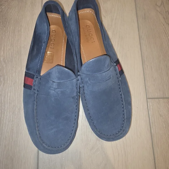 Gucci Navy Suede Loafers with Red Stripe - Picture 4 of 5